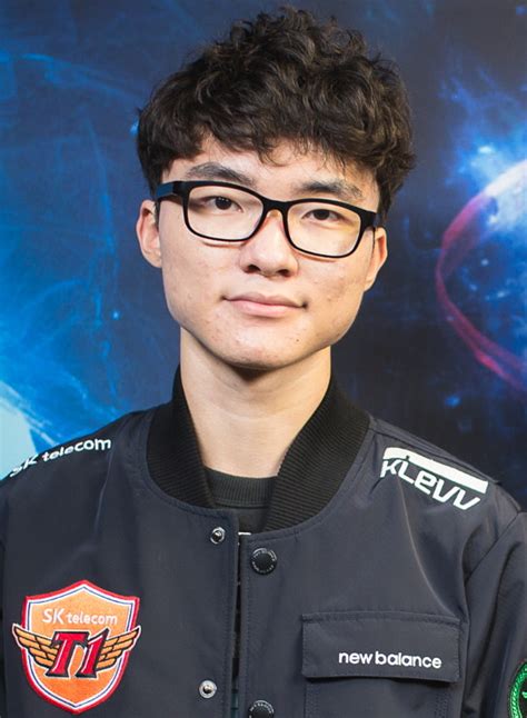 how tall is faker.